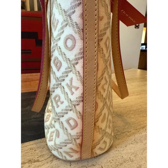 NWT! Vtg Dooney & Bourke Cream Crossword Leather & Canvas Bucket Bag Orig $175* - Picture 12 of 13